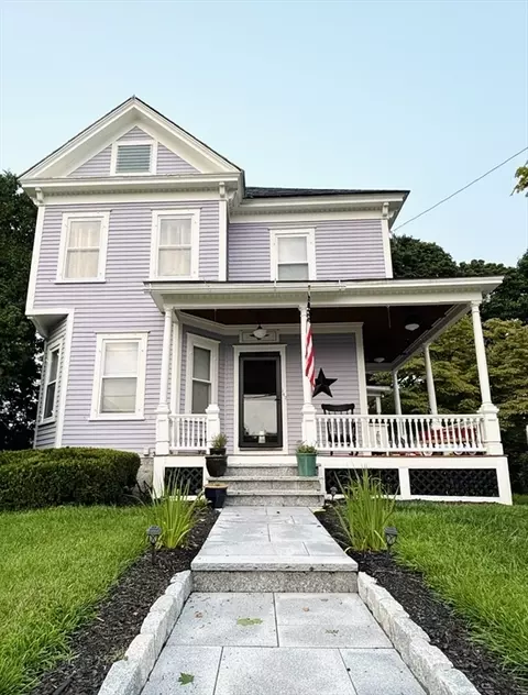 142 Sanders Ave, Lowell, MA 01851