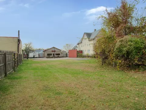 349 Walnut St, Springfield, MA 01105 photo 8