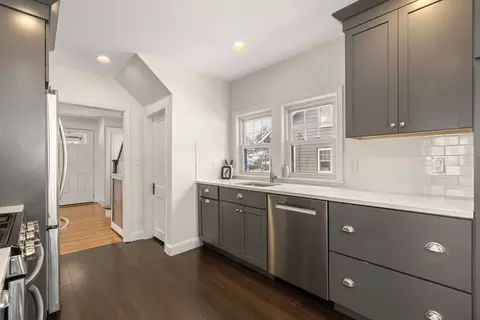 35 Maple Rd, Melrose, MA 02176 photo 9