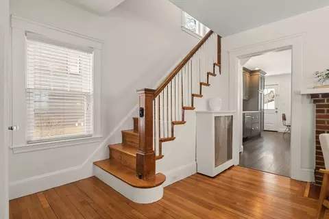 35 Maple Rd, Melrose, MA 02176 photo 4