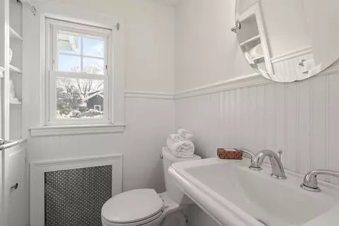35 Maple Rd, Melrose, MA 02176 photo 13