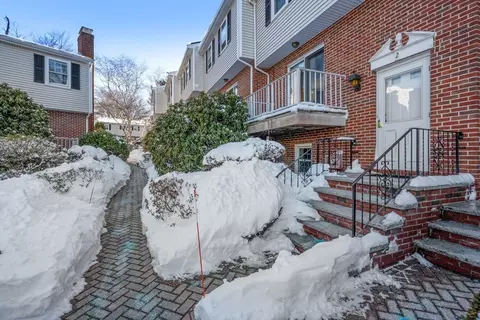 210 Belmont St #2, Watertown, MA 02472
