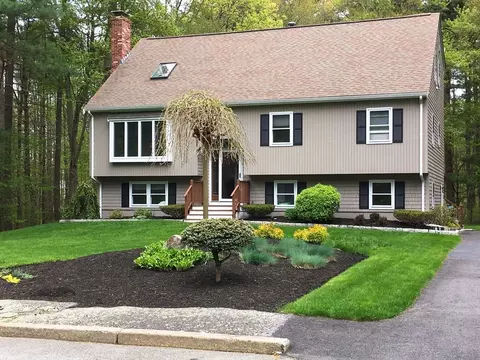 32 Olde Farm Rd, Easton, MA 02375