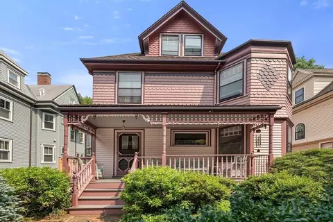 61 Toxteth St, Brookline, MA 02445