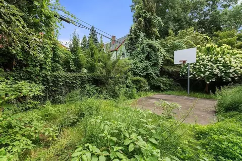 61 Toxteth St, Brookline, MA 02445 photo 21