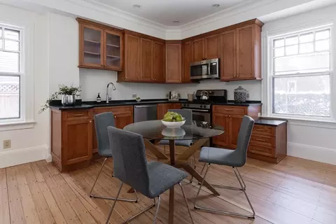 61 Toxteth St, Brookline, MA 02445 photo 9