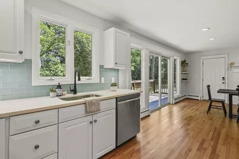 6 Barrows Rd, Mendon, MA 01756 photo 8