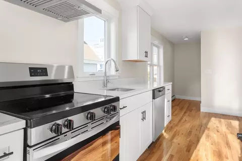 20 Beacon St, Gloucester, MA 01930 photo 23