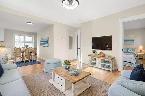 20 Beacon St, Gloucester, MA 01930 photo 13