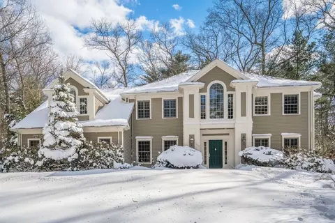 127 Glezen Ln, Wayland, MA 01778