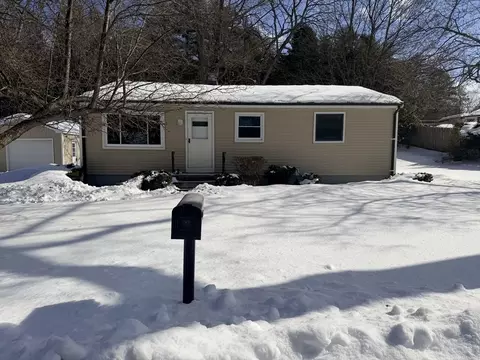 17 Jeanne Marie St, Springfield, MA 01129