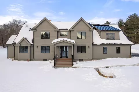 14 Fiske Pond Rd, Holliston, MA 01746