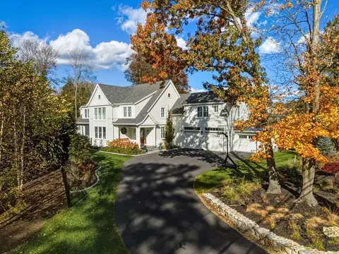 9 Pelham Rd, Lexington, MA 02421