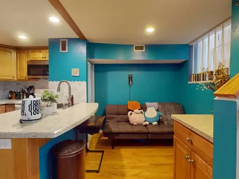 11 Margin St #7, Lynn, MA 01905 photo 8