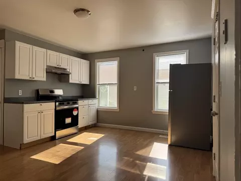 15 Breck St, Worcester, MA 01605