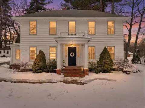 40 Bryn Mawr Ave, Auburn, MA 01501