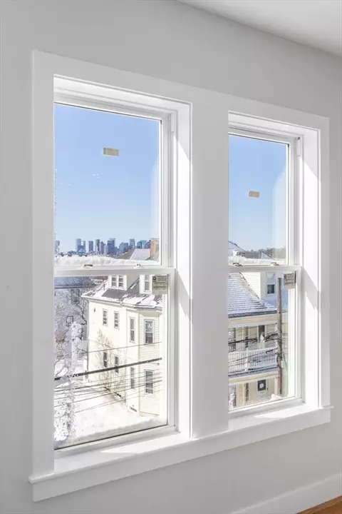 1088 Saratoga #4, Boston, MA 02128