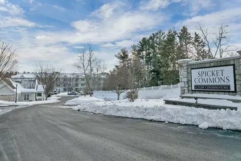 21 Hampshire Rd #111, Methuen, MA 01844