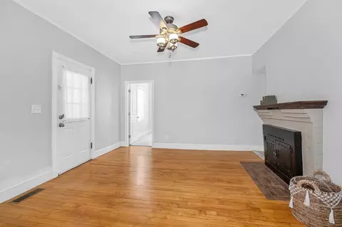 69 Ash St, Reading, MA 01867 photo 3