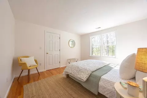Bedroom - 81 Parish Rd, Needham, MA 02494 photo 3 of 5