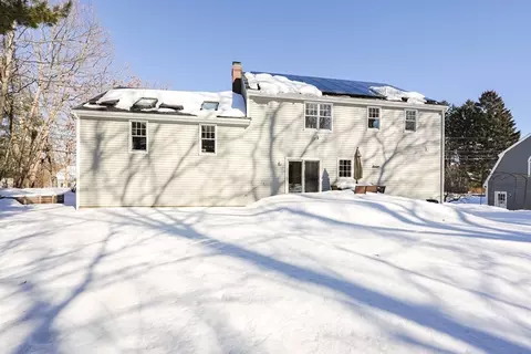 Exterior - 81 Parish Rd, Needham, MA 02494 photo 5 of 7
