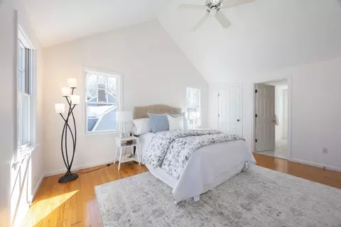 Bedroom - 81 Parish Rd, Needham, MA 02494 photo 2 of 5