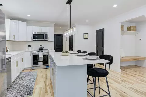 6 Winslow Rd, Ware, MA 01082