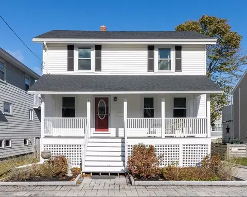 9 C St, Hull, MA 02045 photo 3