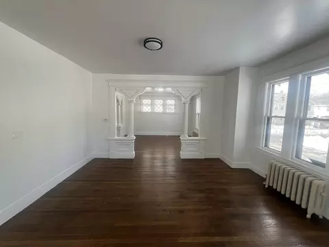 89 Bristol St, Springfield, MA 01109 photo 12