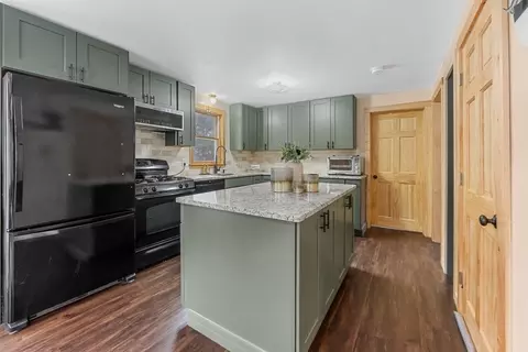 25 Rainbow Ln, Mashpee, MA 02649 photo 8