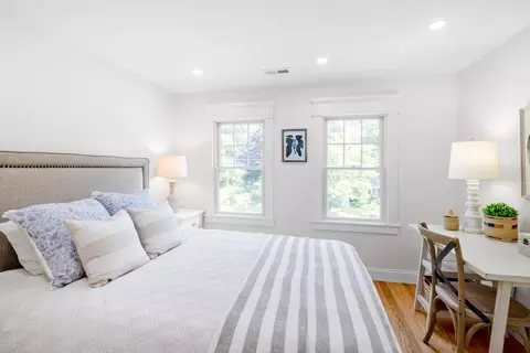5 Pine Tree Ln, Tisbury, MA 02568 photo 14