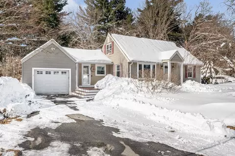 58 Campus Rd, Methuen, MA 01844