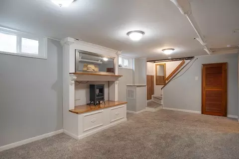 Living - 509 Plumtree Rd, Springfield, MA 01119 photo 4 of 4