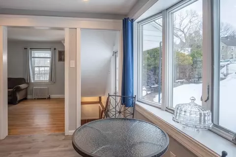 Entry Way - 509 Plumtree Rd, Springfield, MA 01119 photo 2 of 4