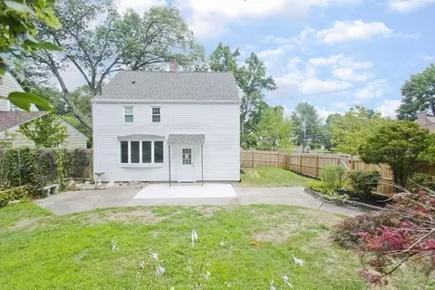 Exterior - 509 Plumtree Rd, Springfield, MA 01119 photo 5 of 6