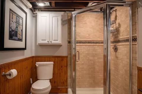 Bath - 509 Plumtree Rd, Springfield, MA 01119 photo 3 of 3