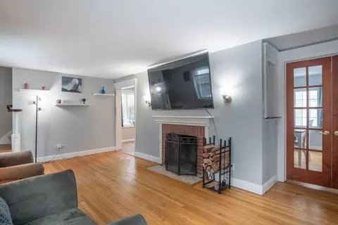 Living - 509 Plumtree Rd, Springfield, MA 01119 photo 3 of 4