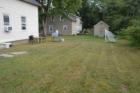 Exterior - 4 First St, Sutton, MA 01590 photo 3 of 4