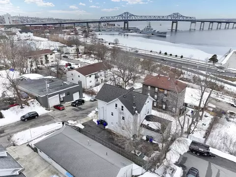 View/Area - 118 Maple St, Fall River, MA 02720 photo 1 of 1