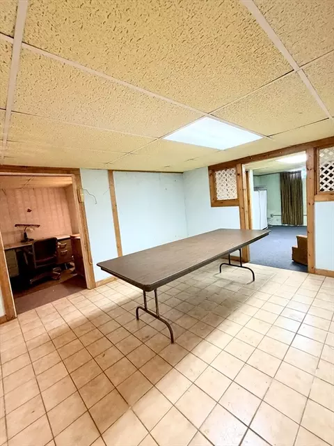 121 Mallowhill Rd, Springfield, MA 01129 photo 9