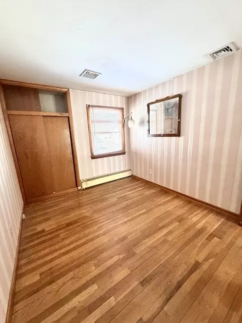 121 Mallowhill Rd, Springfield, MA 01129 photo 4