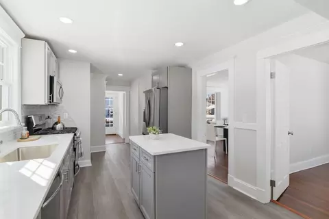 161 Dorset St, Springfield, MA 01108 photo 4