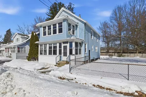 161 Dorset St, Springfield, MA 01108 photo 2