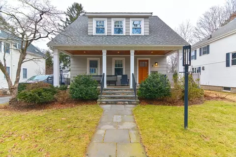 8 Damien Rd, Wellesley, MA 02481