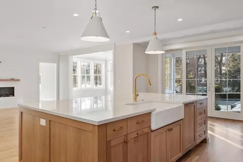 2 Beech Tree Ln, Lexington, MA 02421 photo 9