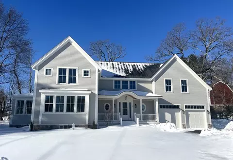 2 Beech Tree Ln, Lexington, MA 02421