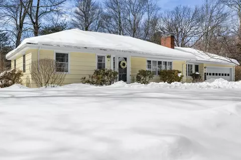 13 Dennis Cir, Northborough, MA 01532