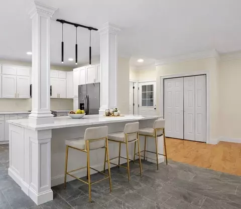12 Beale St, Worcester, MA 01606