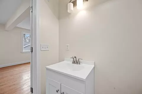 12 Beale St, Worcester, MA 01606 photo 28