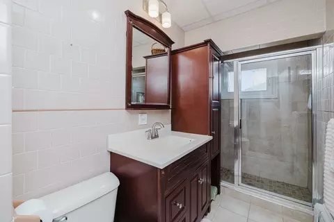 Bath - 869 Bedford St, Fall River, MA 02723 photo 1 of 3